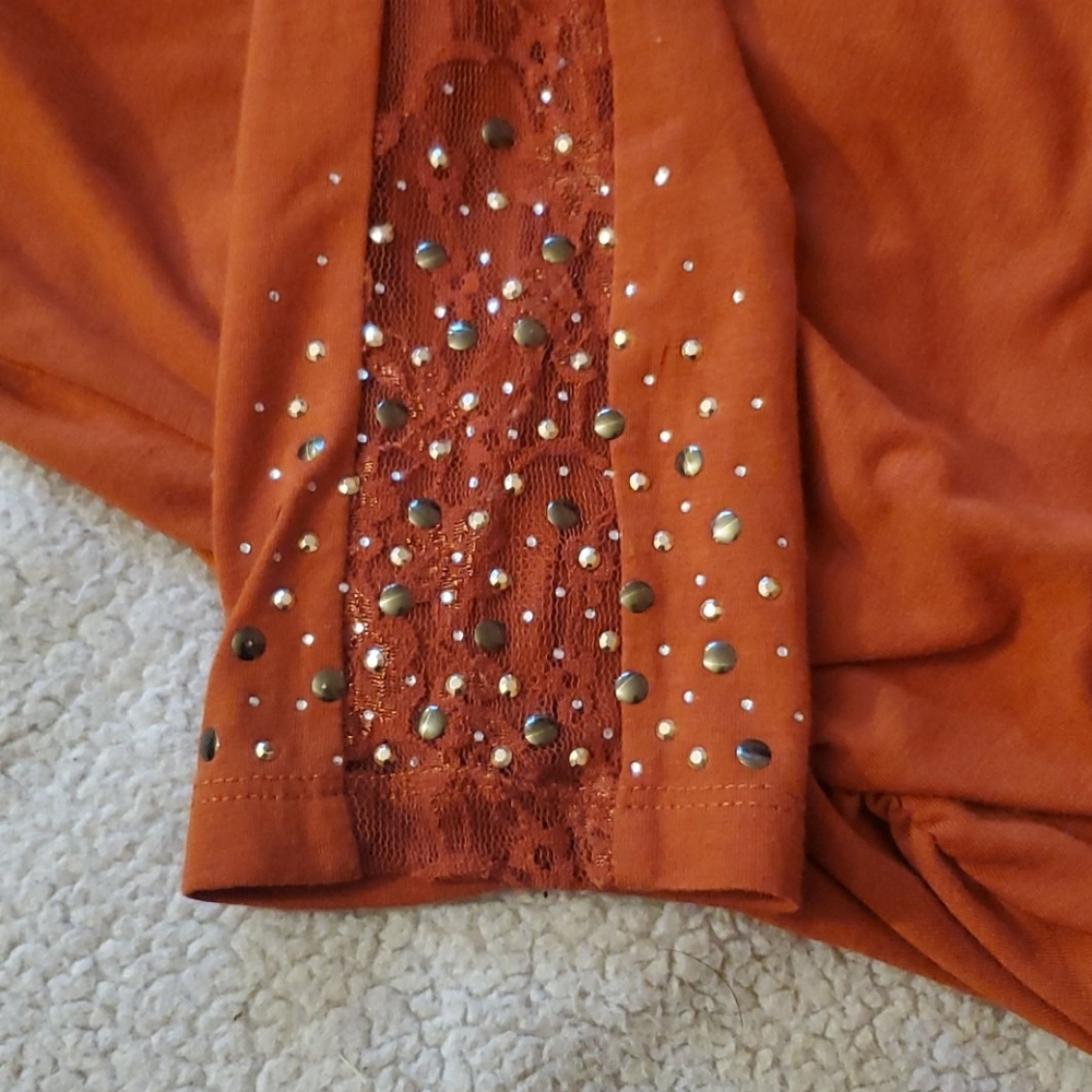 Shirt - Picture 4 of 4